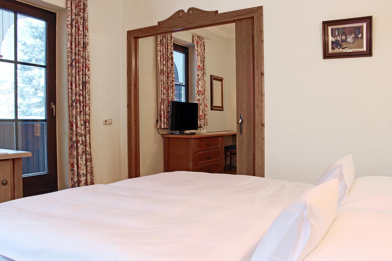 Gruener Baum Hotel Bad Gastein Ruang foto