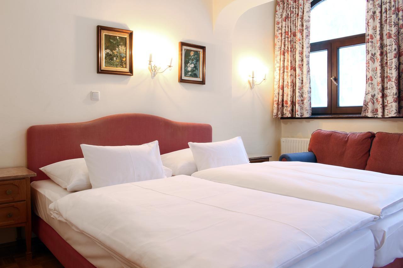 Gruener Baum Hotel Bad Gastein Ruang foto